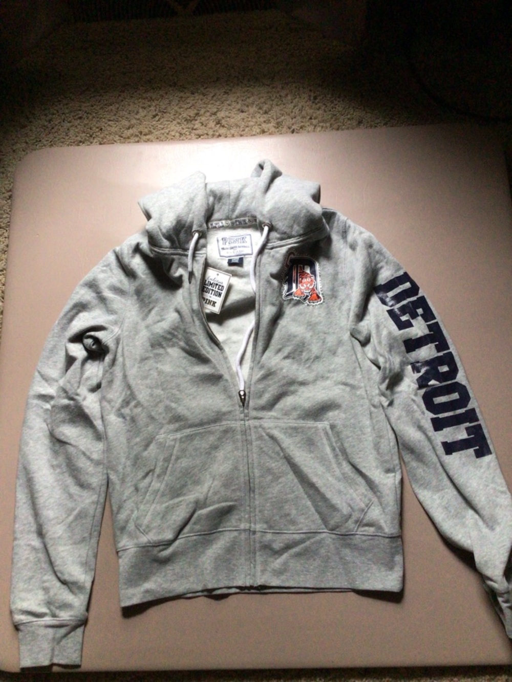 NWT PINK Victoria's Secret Gray Zip-up Hoodie MLB collaboration Detroit Tigers